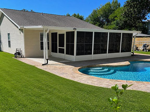 2nd image of 210 Revere Dr