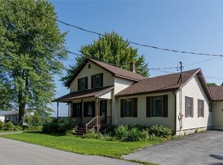 180 Elm St, Cape Vincent, NY 13618