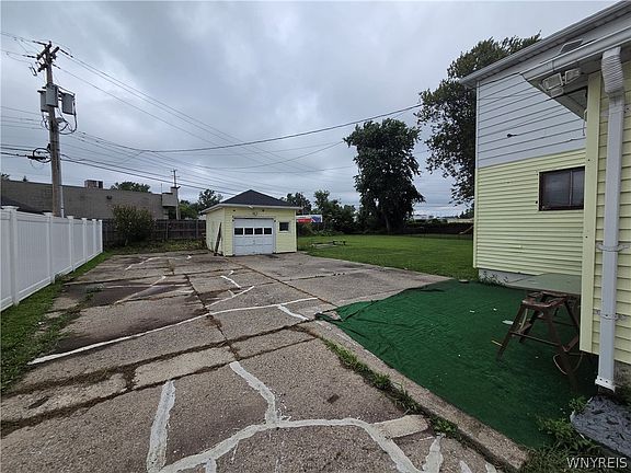 2nd image of 94 Arlington Pl