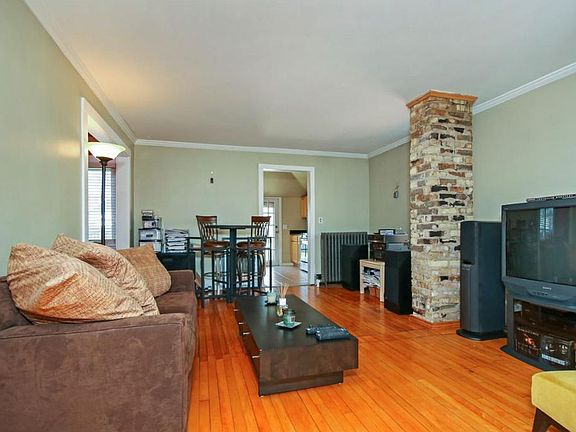 3rd image of 4640 Zenith Ave S