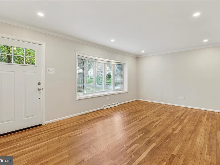 3249 Mill Rd — Photo 7