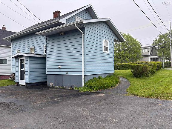 5th image of 111 Atlantic St