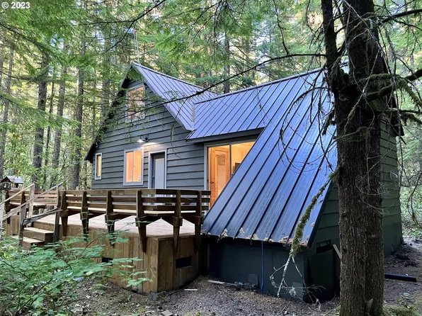 75094 E Road 28a, Rhododendron, OR 97049