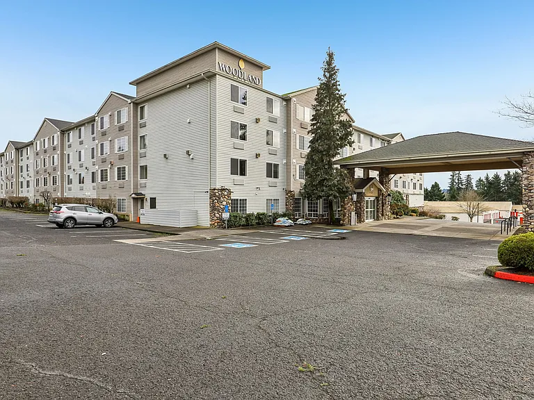 Woodland Flats Apartments — Photo 76