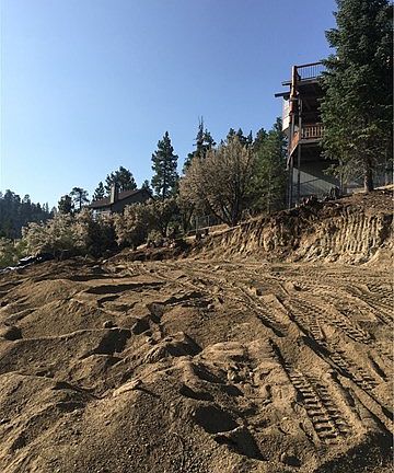 3rd image of 864 Cameron Dr