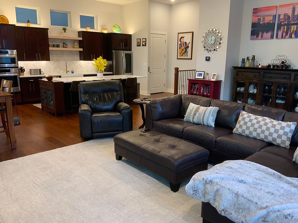 1st image of 13522 Galleria Cir