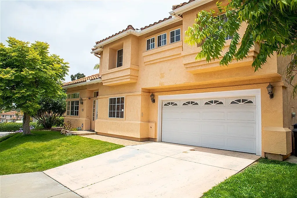 4 bed, 1800 sqft, $4,500 — Photo 2