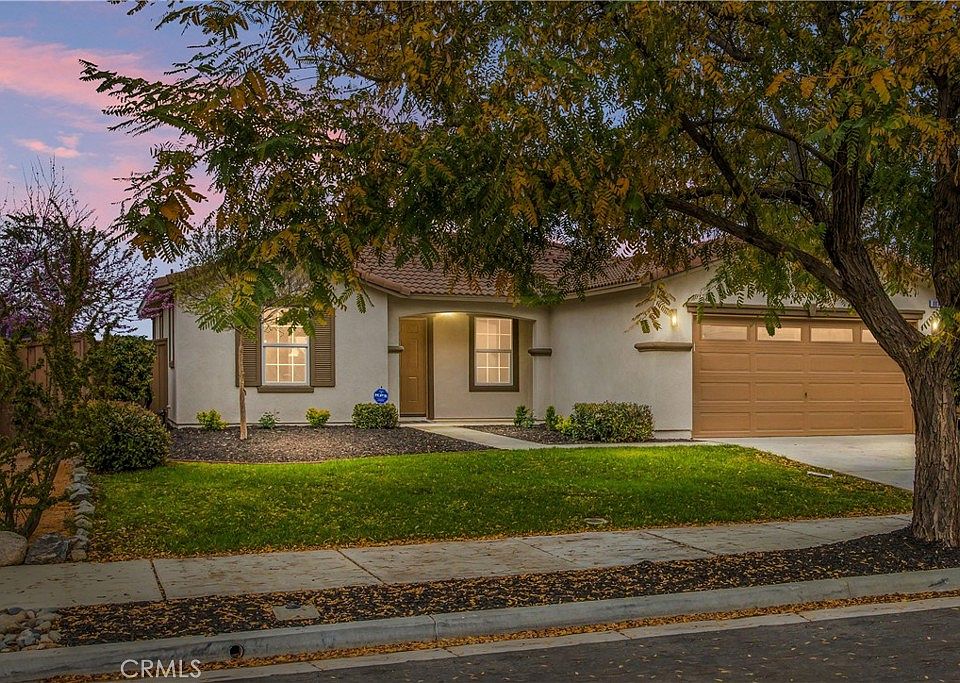 1st image of 663 Julian Ave
