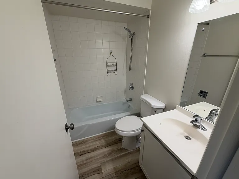 84 W Belvidere Rd — Photo 11