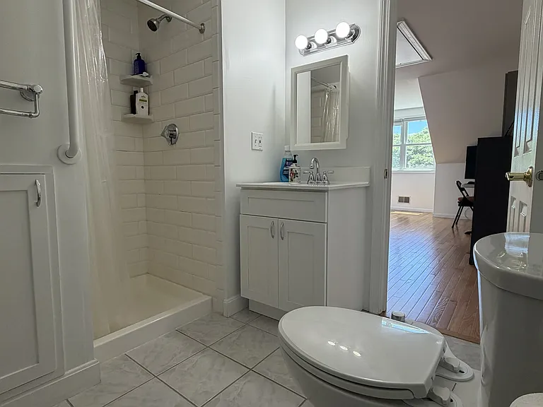 69 Grew Ave #B — Photo 11