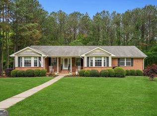 208 Meadows Ct, Dawsonville, GA 30534