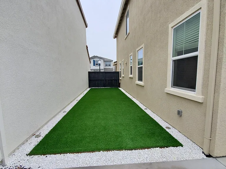 2433 Buzz Aldrin Way — Photo 62