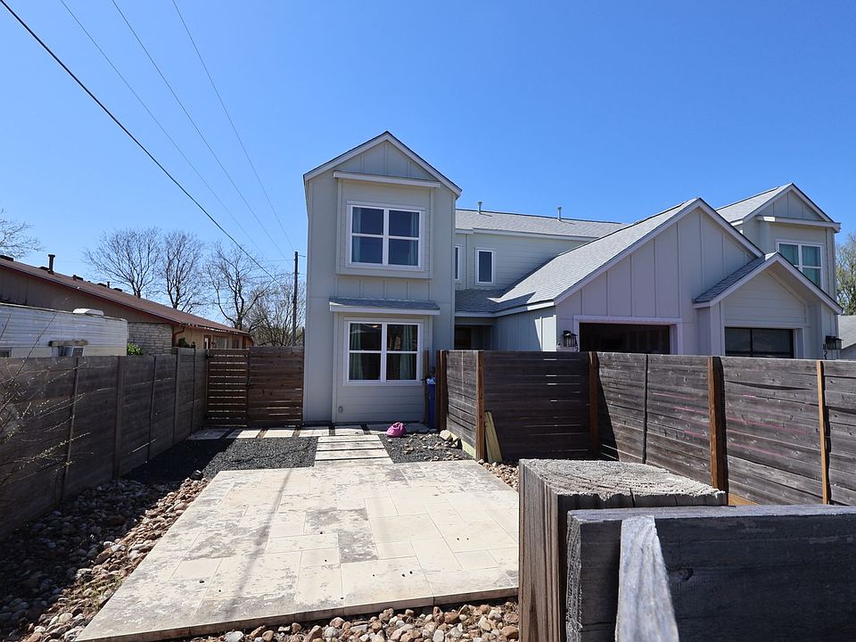 1st image of 2105 Donahue Ln #A