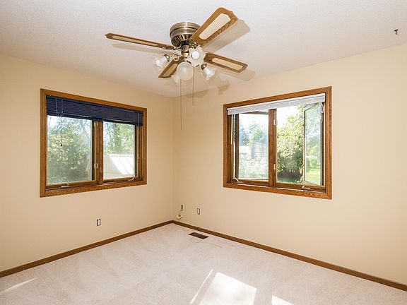 5th image of 2662 S Ave E