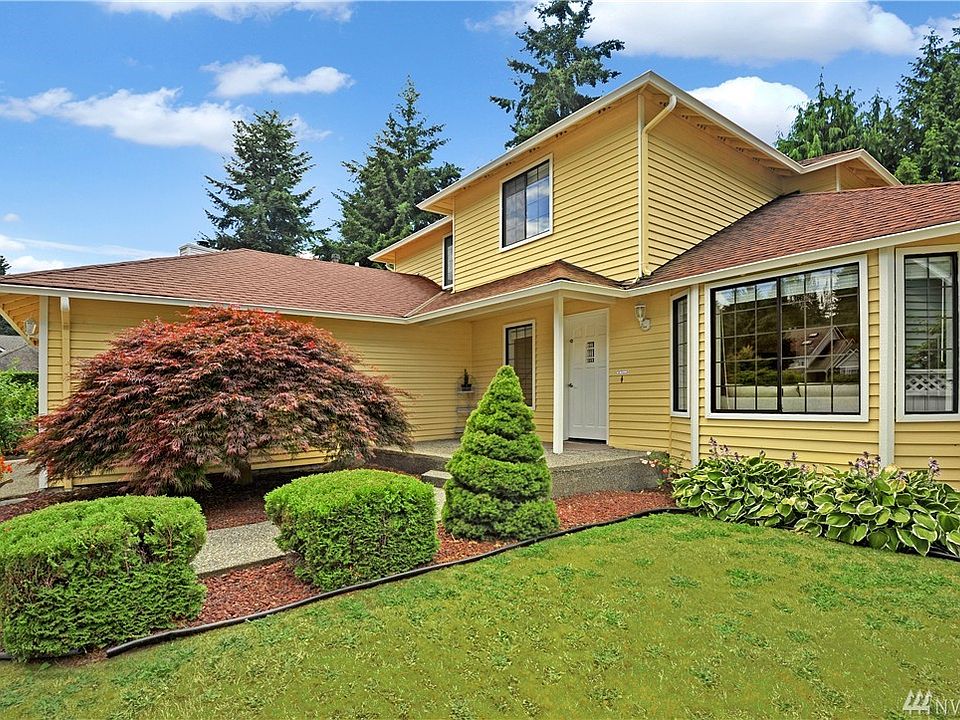 1st image of 1725 140th Ln SE