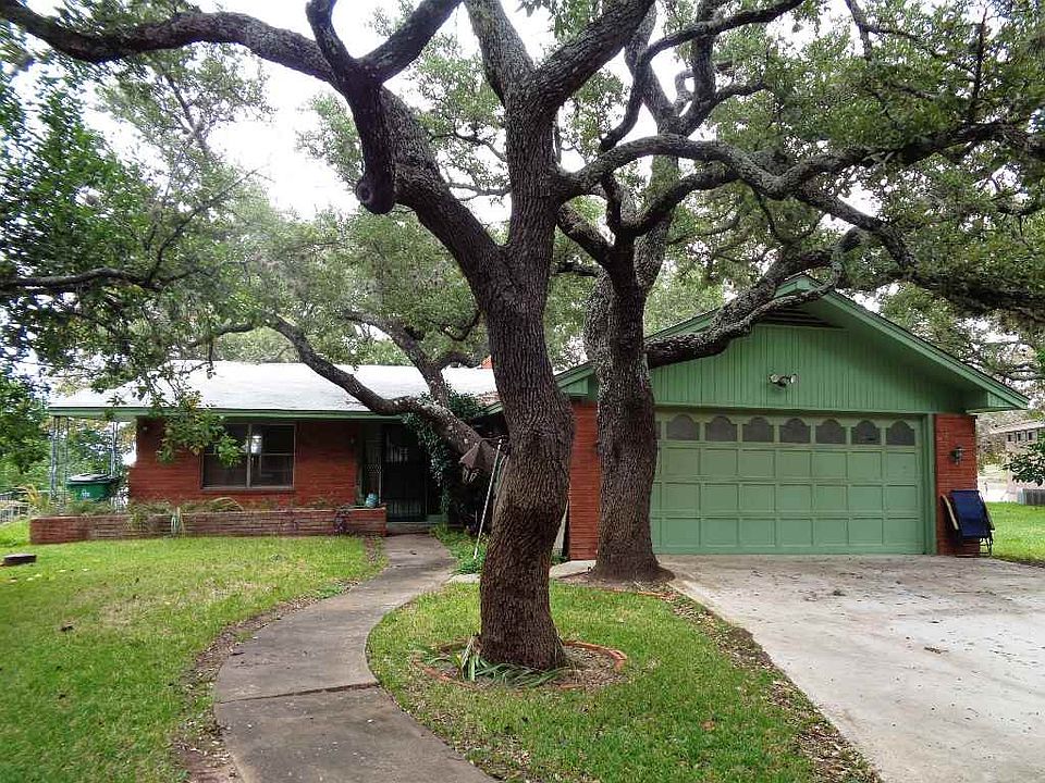 1st image of 107 Island Lodges Ln