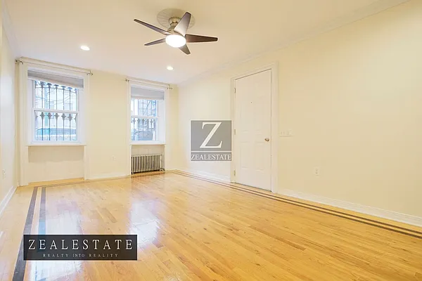 Rented by ZealEstate Group Inc | media 4