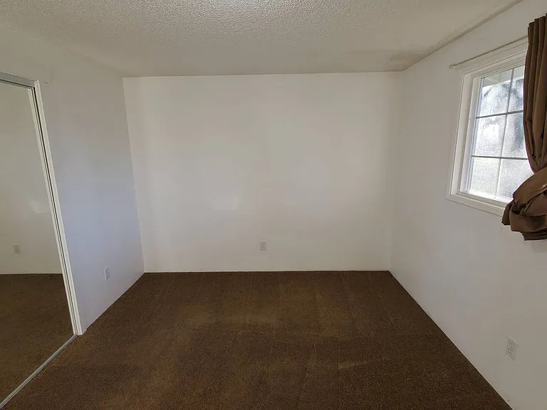 4311 Waverly Dr NE — Photo 12