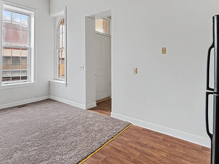 922 S 6th St #2 — Photo 15