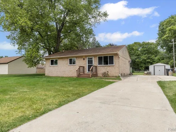 12115 Newburgh Rd, Livonia, MI 48150