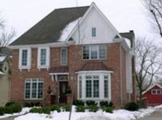 716 W Jefferson Ave, Naperville, IL