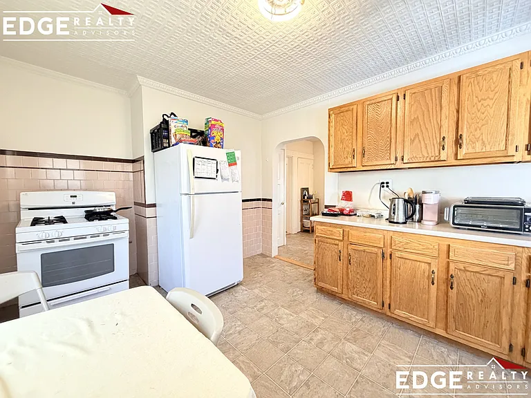 33 Winship Pl — Photo 5