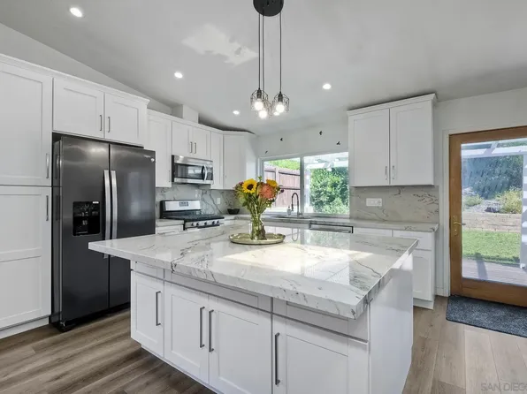 11458 Tribuna Ave, San Diego, CA 92131
