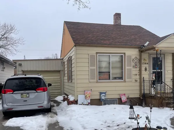 1304 B Ave, Gothenburg, NE 69138