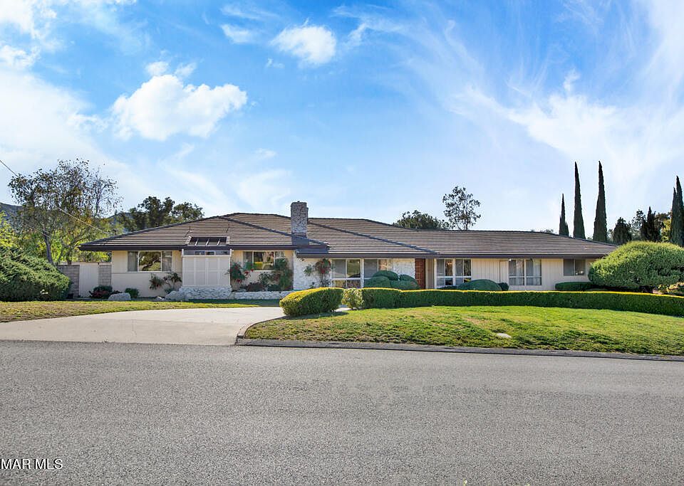 1st image of 581 Calle Arroyo