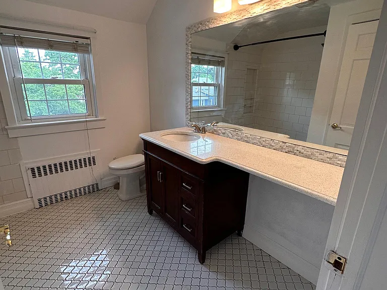 34 Edgewood Rd — Photo 15