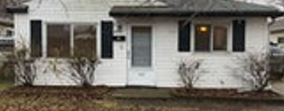 1st image of 6460 N Waverly St