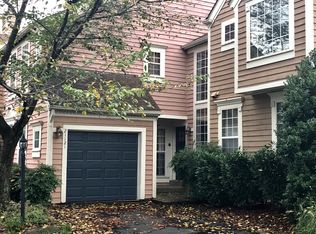 21121 Crocus Ter, Ashburn, VA 20147