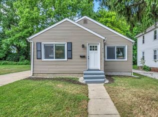 912 Peckham St, Akron, OH 44320