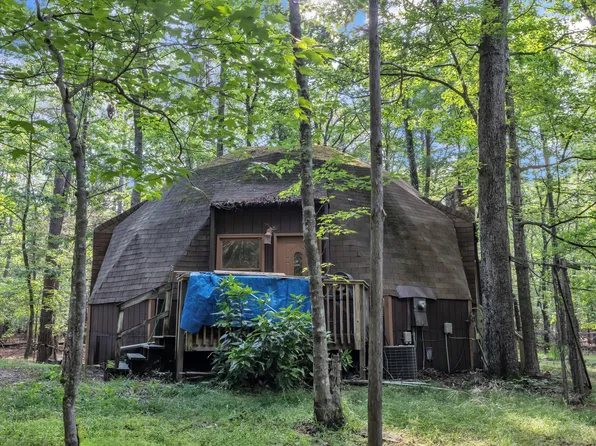 3312 Hawk Ridge Rd, Chapel Hill, NC 27516