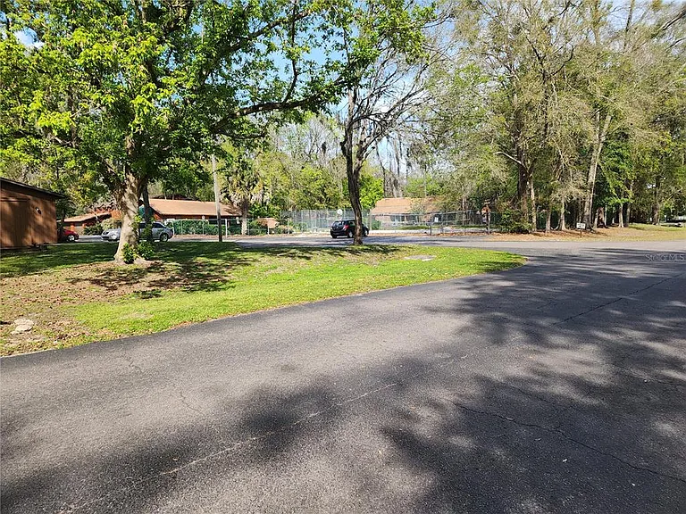 5823 SW 9th Pl #H-55 — Photo 48