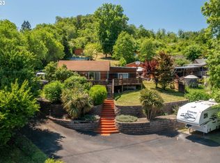 935 Roberts Creek Rd, Roseburg, OR 97471