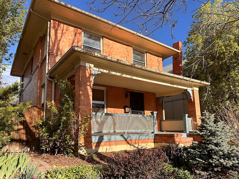 1423 N Josephine St — Photo 1
