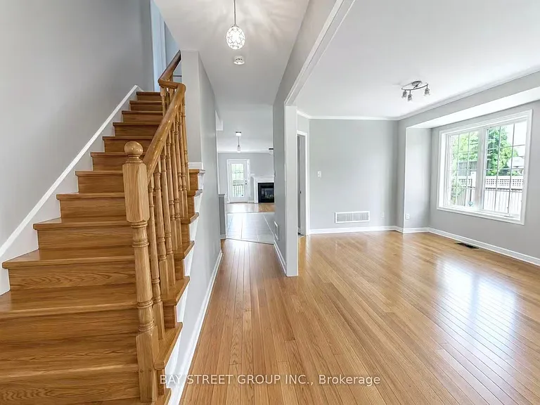 3168 Cabano Cres — Photo 8