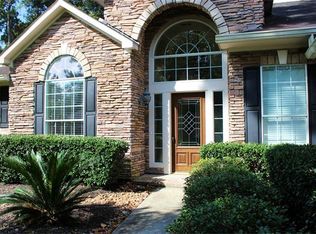 43 E Hobbit Glen Dr, Conroe, TX 77384