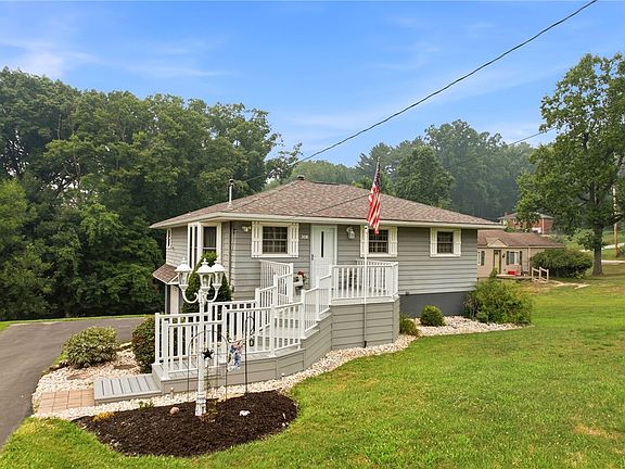 2nd image of 308 Maple Rd