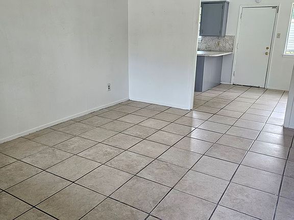 3rd image of 1502 Joey Ln