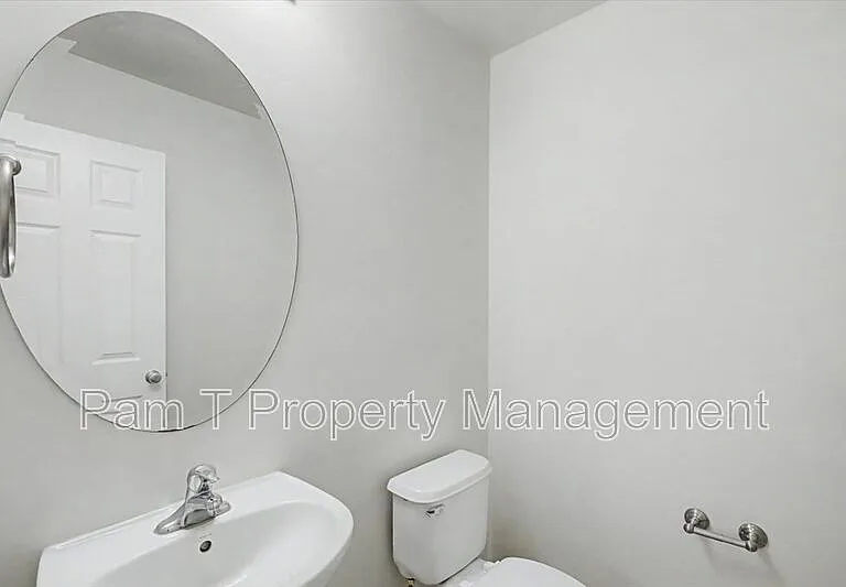 303 Gallery Way — Photo 15