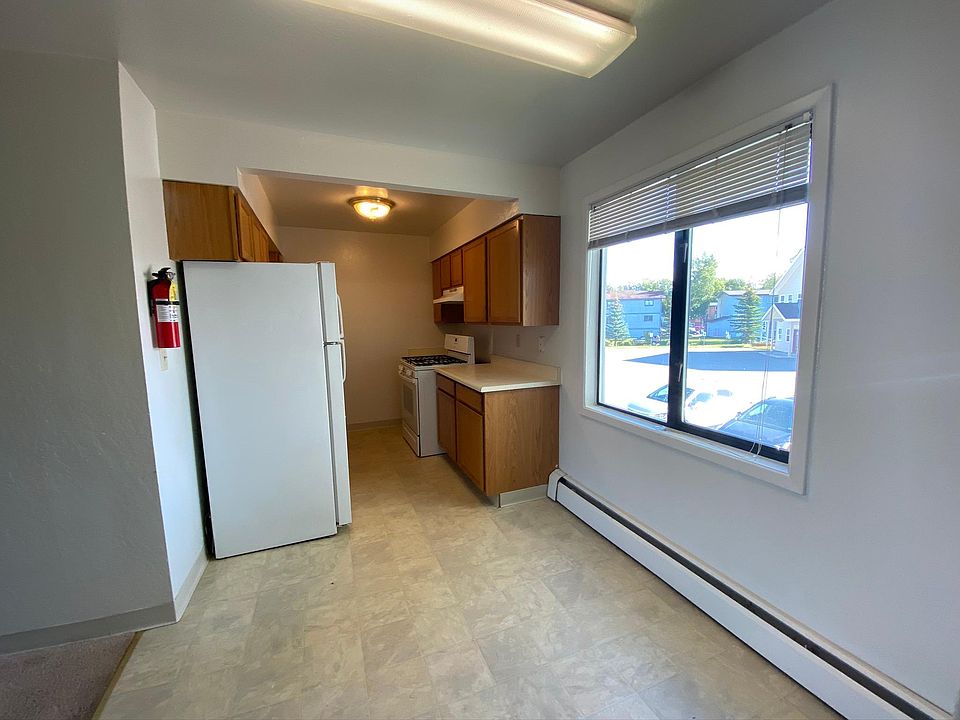 Jewel Lake Villa 8980 Blackberry St Anchorage AK Zillow