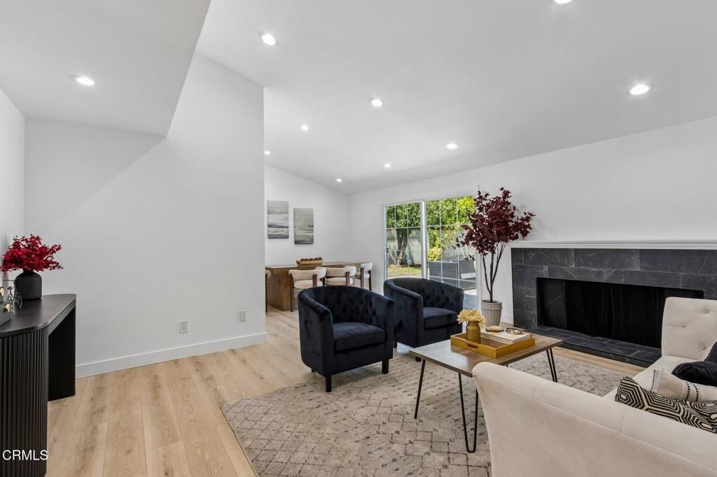 8408 Cozycroft Ave, Winnetka, CA - View 6