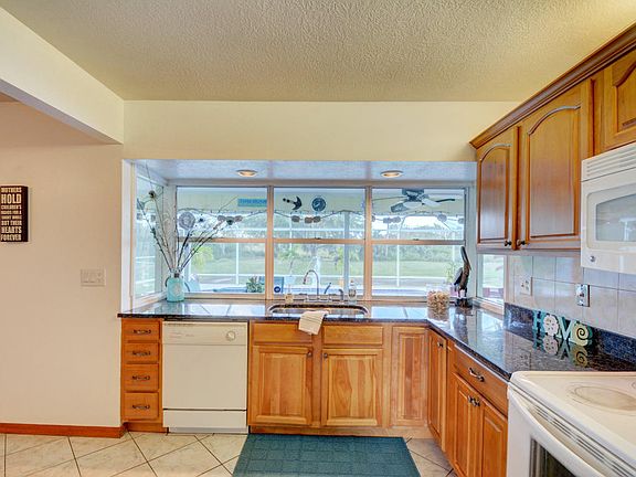 5th image of 3606 River Birch Dr