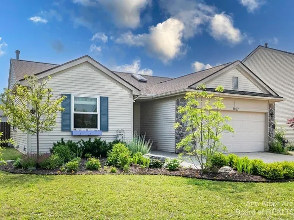 7457 Hogan Dr, Ypsilanti, MI 48197