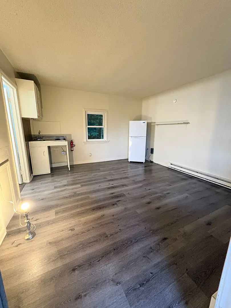 Wayside Apartments — Photo 3