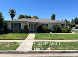 6807 N Baird Ave, Fresno, CA 93710