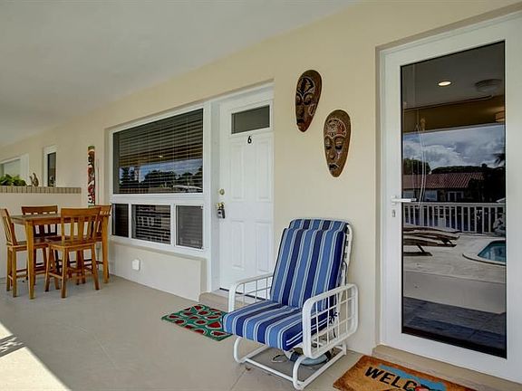 4th image of 2866 NE 30th St APT 6