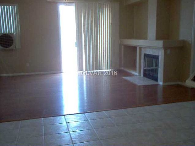 1st image of 926 Country Skies Ave